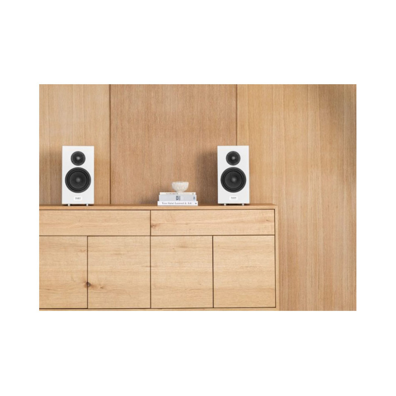 Auer Acoustics Versura V0 bookshelf speakers