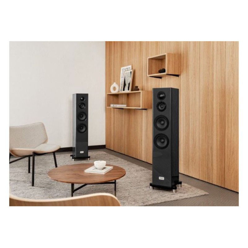 Auer Acoustics Versura V2 loudspeakers